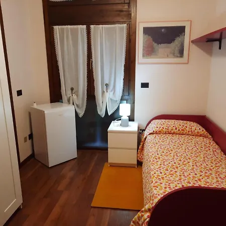 Апартаменты Monolocale In Con Giardino Vicino Al Centro Верона