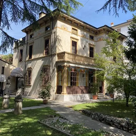 Monolocale In Con Giardino Vicino Al Centro 아파트 *
